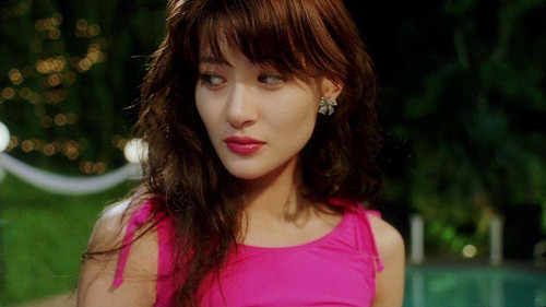 陈宝莲是如何走向自杀的？不健全的家庭果然容易令人疯狂