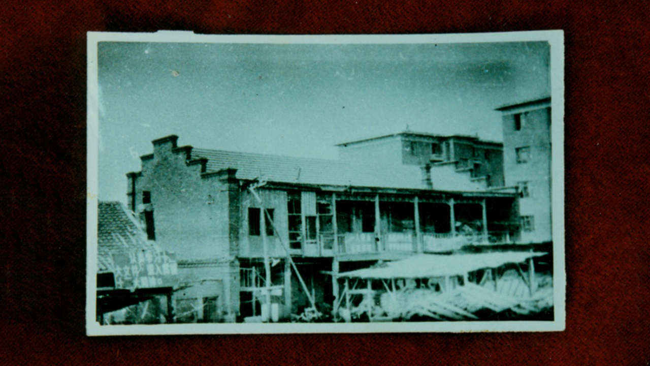 百年图书馆照片,百年历史图书馆