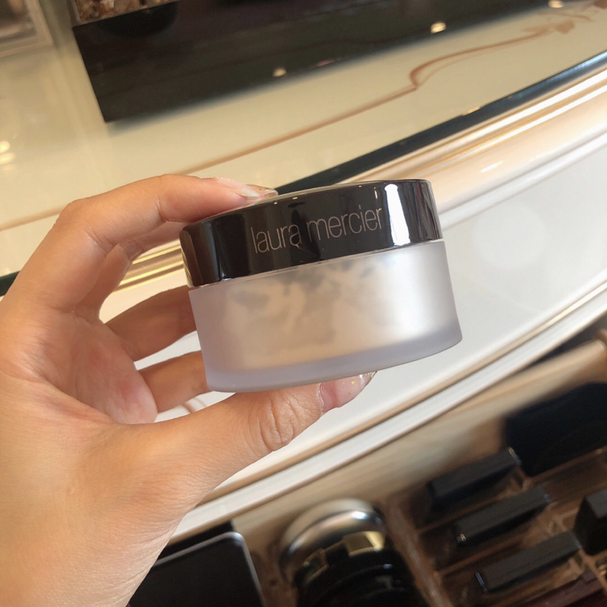 陈彦妃推荐定妆散粉,乔七月推荐的定妆散粉