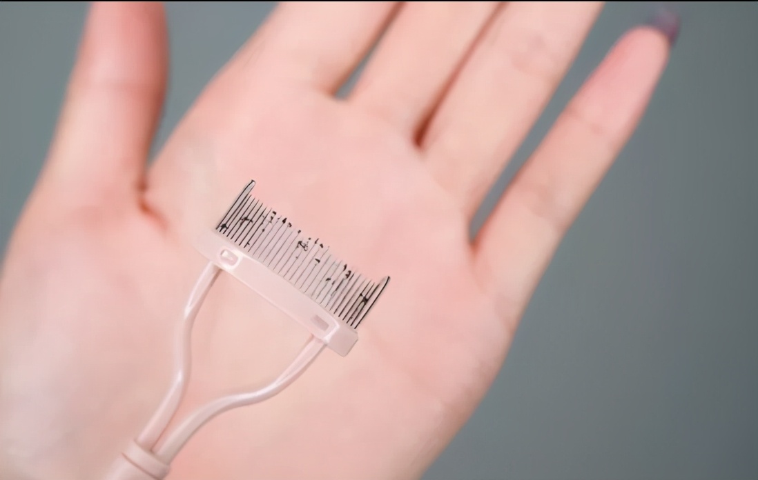 女明星同款化妆神器大扒皮！最低只需1分钱？？我被骗得好惨…