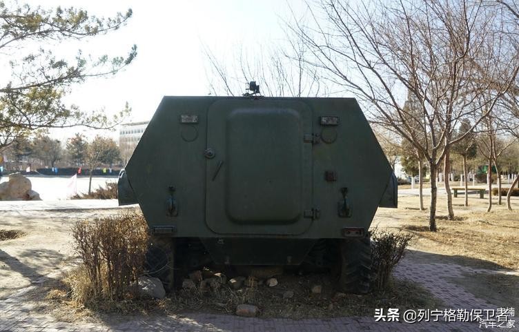 解放军轮式装甲车种类,中国军用八轮重型装甲车