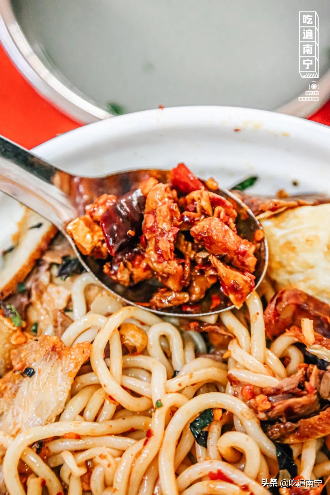 桂林本地人爱吃的桂林米粉,一碗桂林米粉吃出了我儿时味道