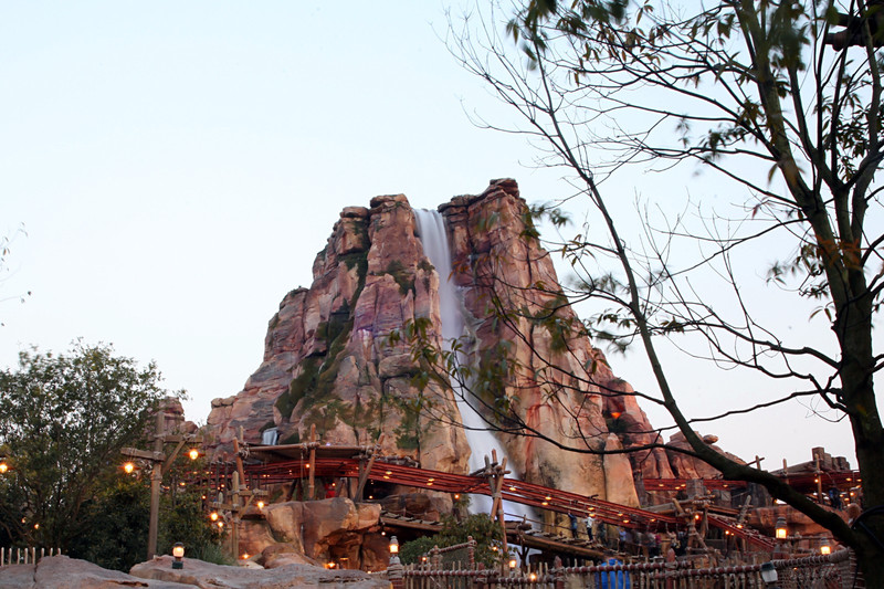 上海迪士尼1.5天游玩攻略,上海迪士尼攻略1日游