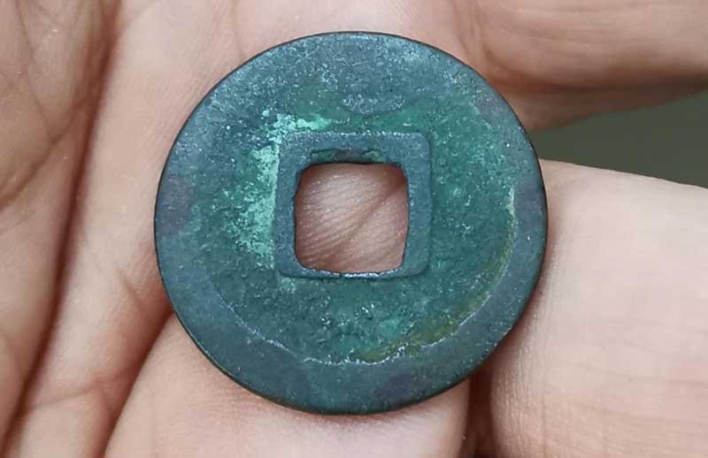 开元通宝鎏金如何分别,开元通宝背面有龙图案哪个朝代的