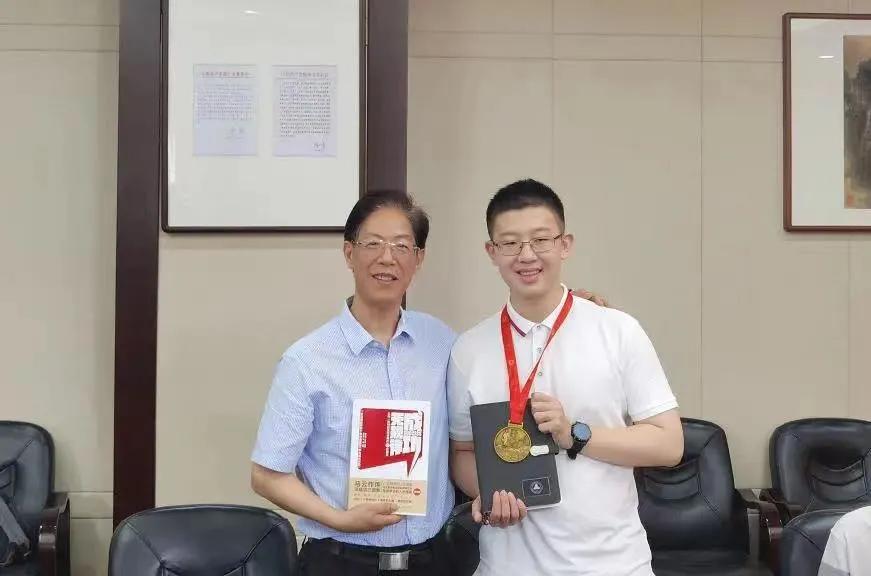 杭二中物理奥赛,杭州二中物理竞赛获奖