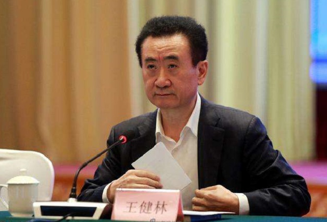王健林与许家印为何差距越来越大,首富之间对决