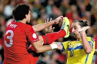 足球场上的武林高手,足坛十大功夫大师