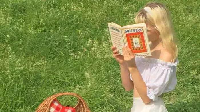 不要羡慕谈了两三年的情侣,真羡慕那些恋爱到结婚的情侣