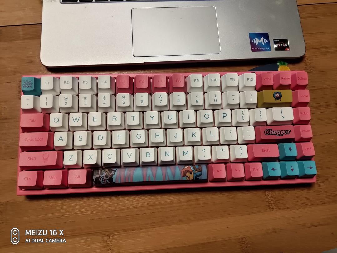 公认手感最好的机械键盘轴是什么,机械键盘樱桃轴与普通轴的区别