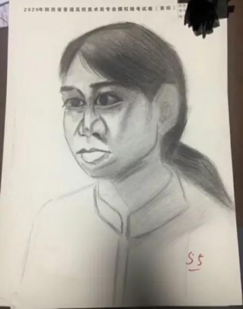 美术老师展示0分作品,美术老师晒模考低分试卷