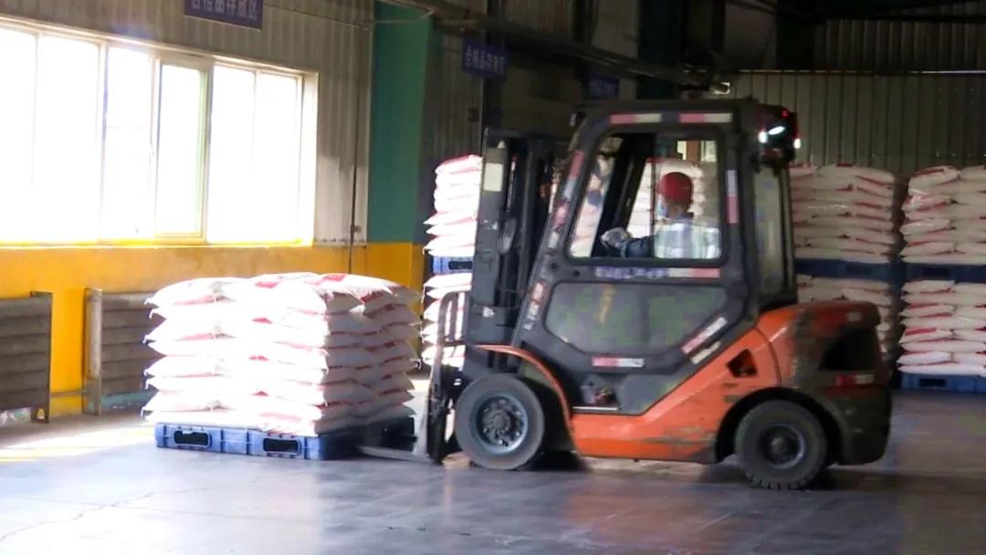 最美生产线复工,最美劳动者坚守疫情防控工作