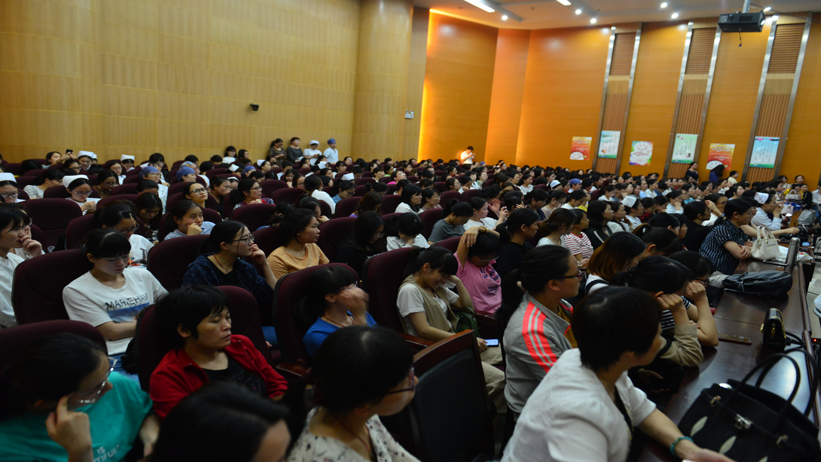 面膜用不对全部都白费 (面膜真的一点都没用处吗)