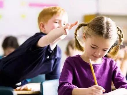 幼儿园孩子淘气和家长沟通,幼儿园孩子太淘气怎么办