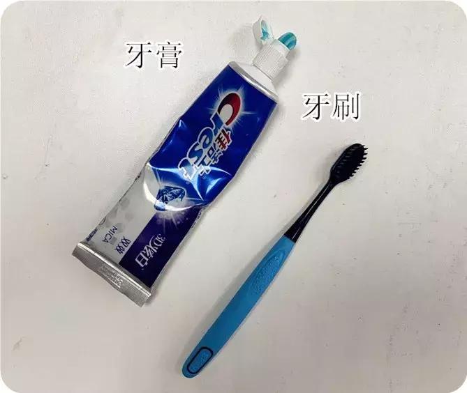 雪地靴下水洗的方法,雪地靴脏了如何清洗干净