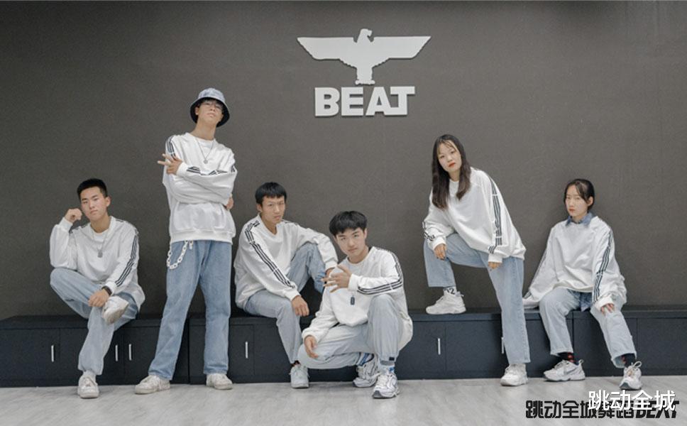 学舞蹈按照以下的3个步骤，20岁开始练软开都没问题