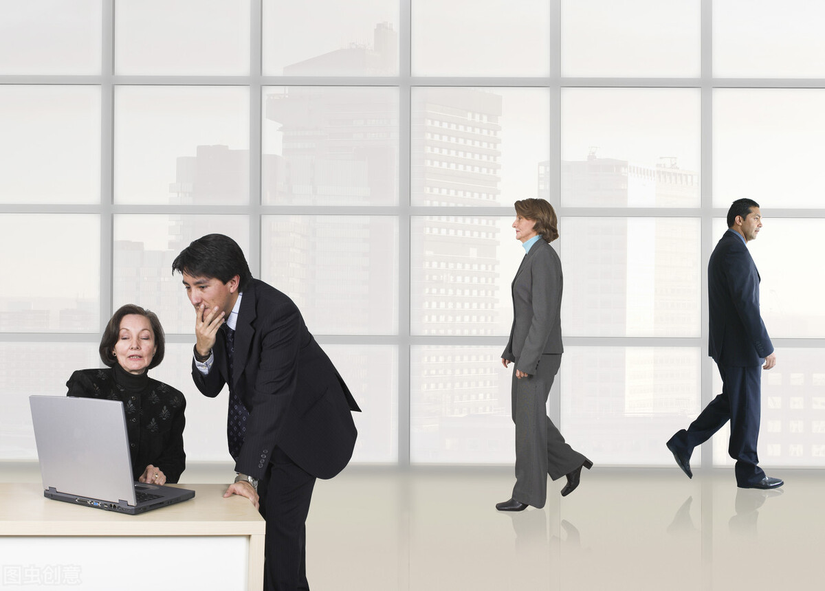 如何巧妙拒绝同事长期蹭车,同事有车不开下班蹭我的车怎么办