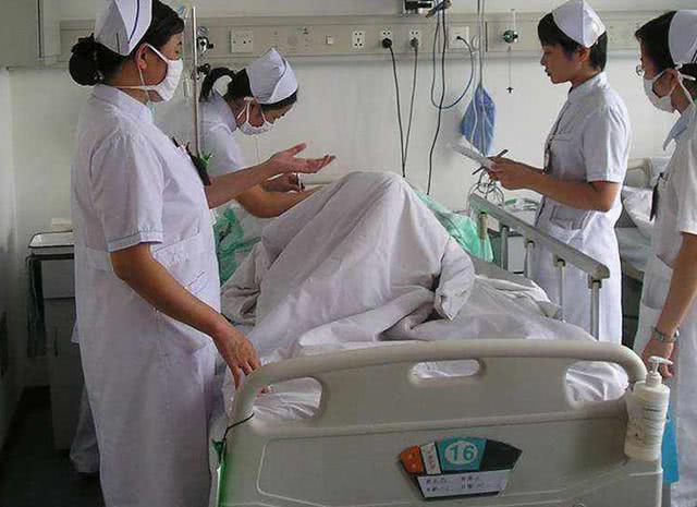 坐月子为什么觉得心里好委屈想哭,坐月子控制不住老发脾气怎么办