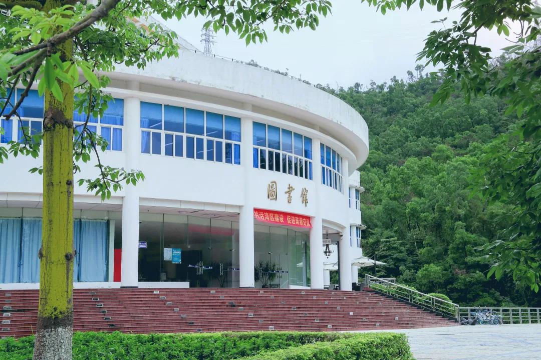 广东211大学名单暨南大学,港澳台暨南大学本科录取分数