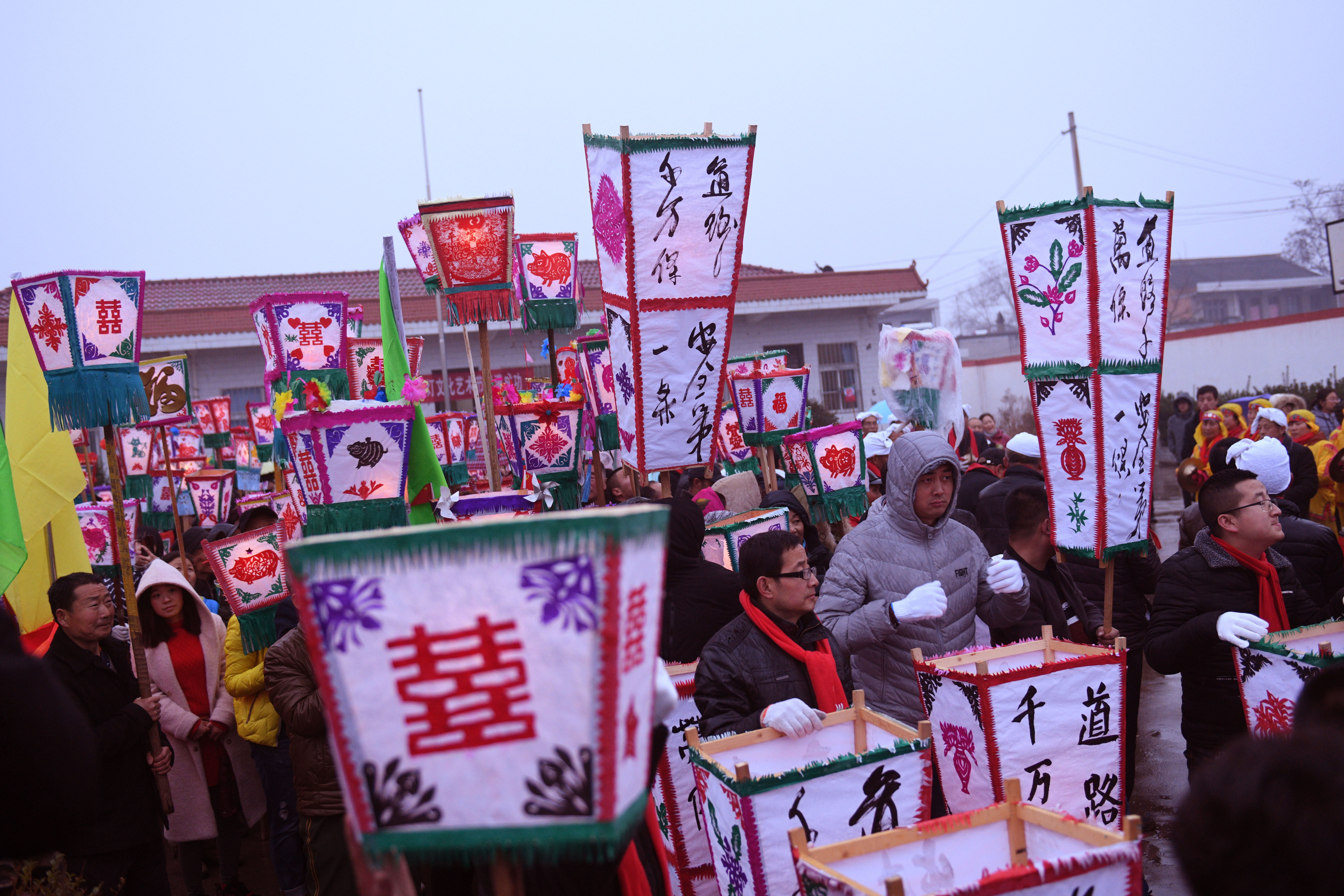 道路千万条安全第一条的宣传语,道路千万条安全第一广告