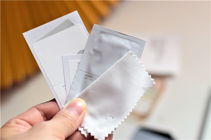 iphone13手机壳带镜头膜测评,iphone13皮革保护壳和硅胶测评