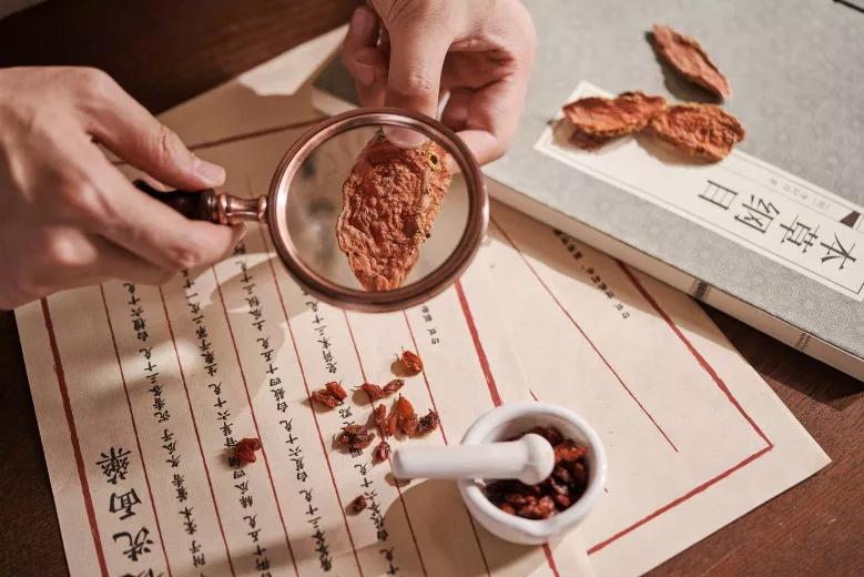 相宜本草中草药护肤,相宜本草的护肤过程