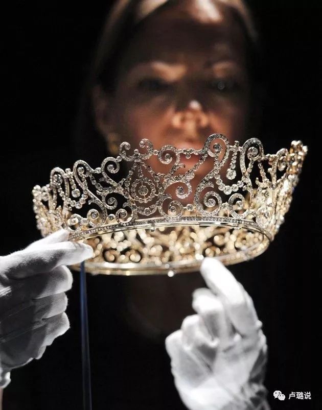 英国女王戴过的皇冠是什么牌子,皇冠有多优雅