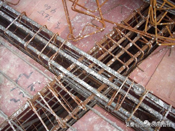 施工现场钢筋安装绑扎通病案例,钢筋质量通病基础知识培训讲义