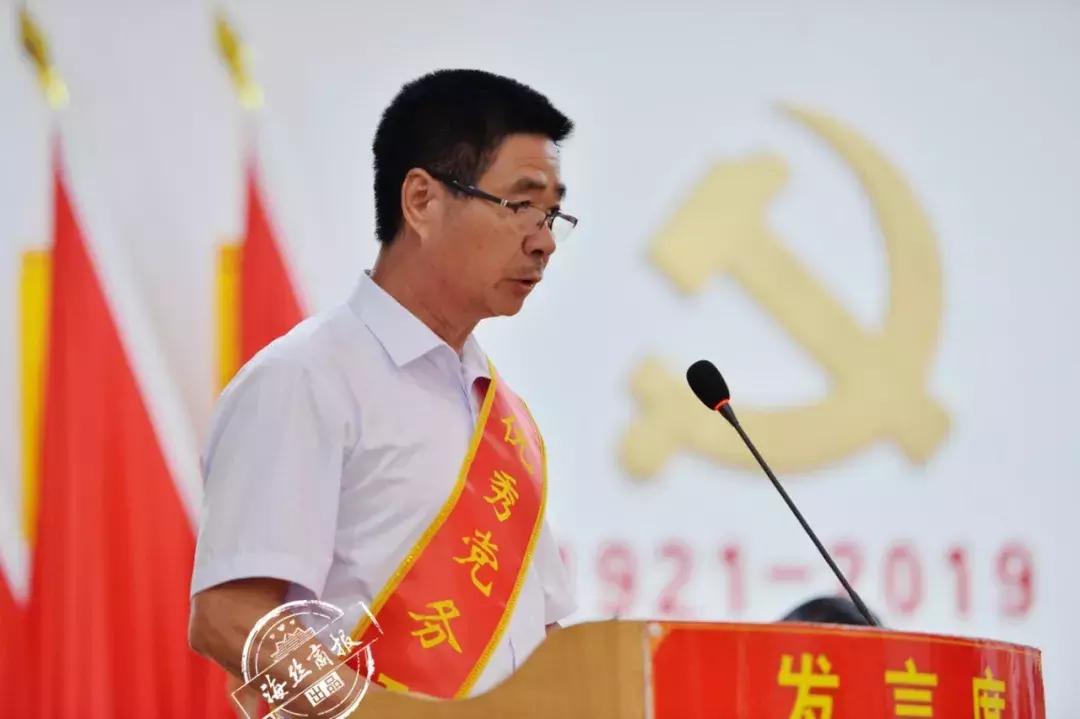 现在南安市二等功的奖牌,南安市级的奖状