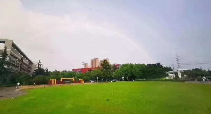 江苏省五星级高中（四）江苏省锡山高级中学