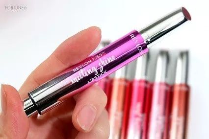 美妆蛋用一次就有颜色了,美妆蛋遇水变大好吗