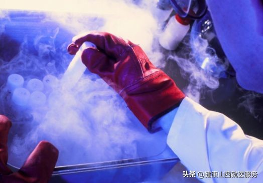 痒痒的还起了小疙瘩,痒痒的特别小的红疙瘩是怎么回事