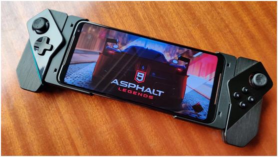 你们用手机玩游戏的时候都在哪,你用手机打游戏吗