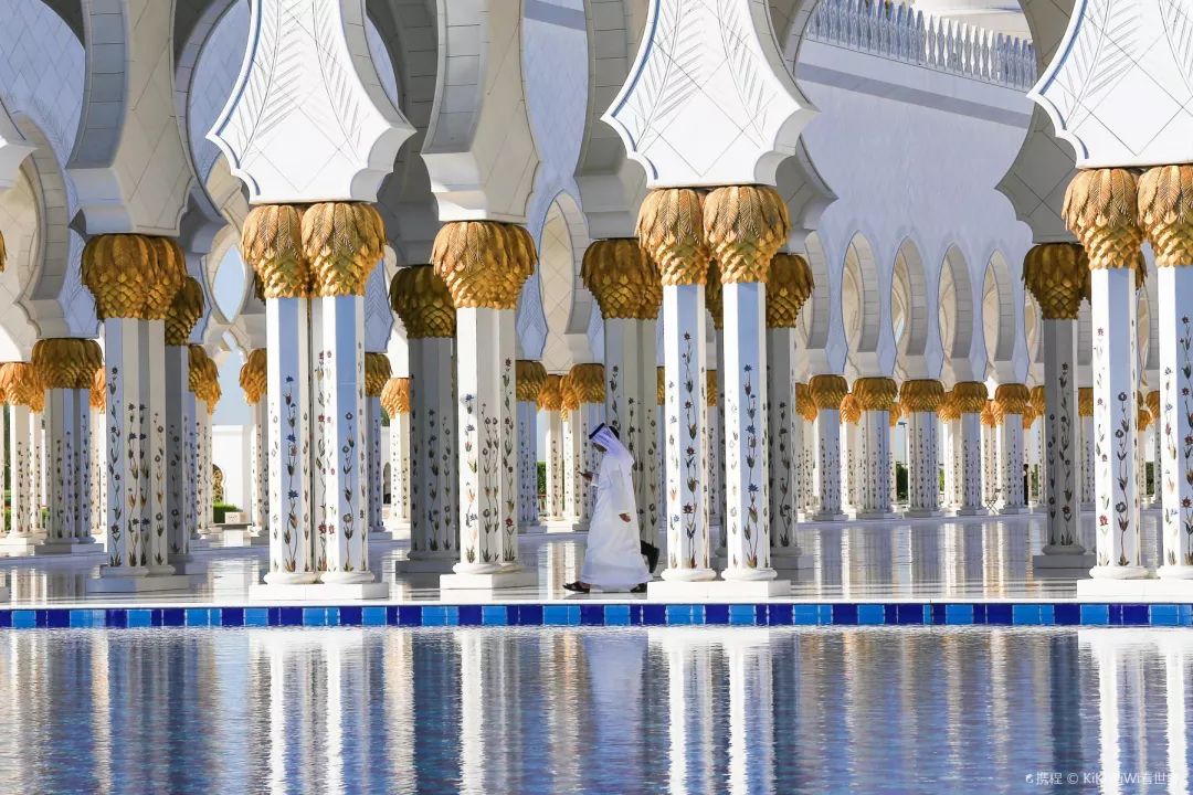 中国海关收小费怎么判,如何处理新疆旅游团20元小费