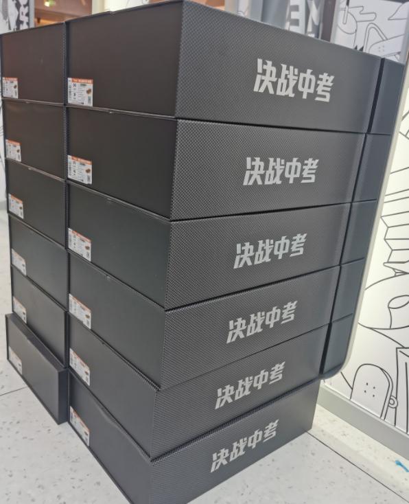 安踏儿童跑鞋哪个系列最好,安踏和耐克儿童篮球鞋对比