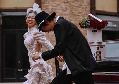 婚纱照挂在什么地方好看,婚纱照挂在什么位置好