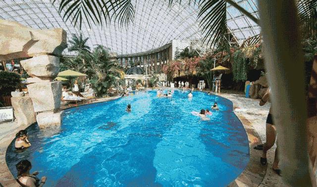 苏州四季悦室内温泉水乐园，万圣“捣蛋水球大战”、精灵汤池…