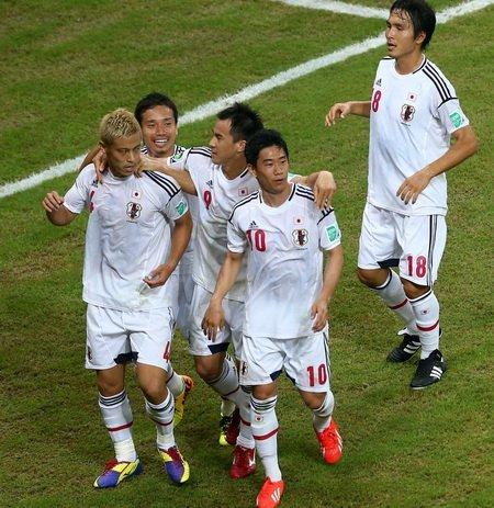 日本足球天才集体爆发闪耀欧洲,日本足球挫折