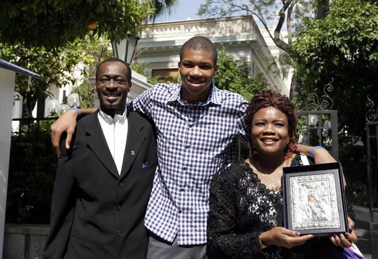 李宁签约字母哥,李宁和字母哥有签约吗