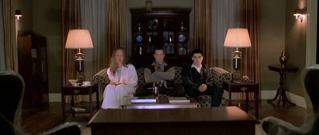 美国丽人事件,美国丽人的深层含义