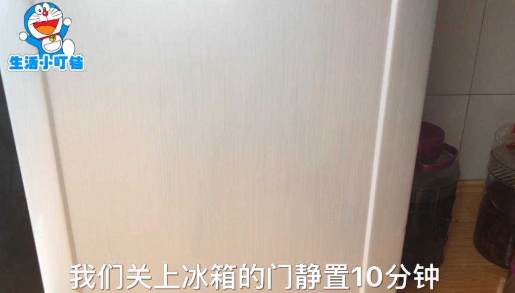 冰箱用久了会结厚厚的冰怎样除冰,冰箱结了冰霜教你一招快速清除