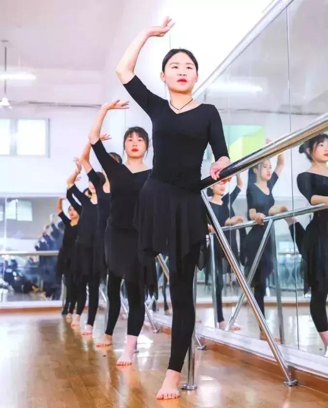 汽车专业实训室,汽车工程实训基地