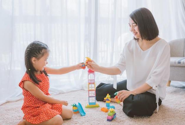 让孩子独立的正确方法,过早让孩子独立的后果