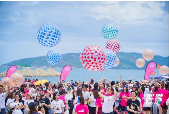 这家公司又又又又又搞Party啦