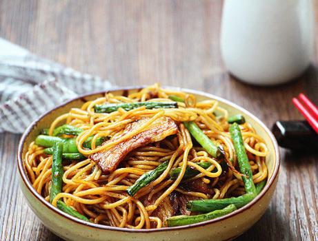 怎么炒面面不硬,炒面下面条怎么不粘锅