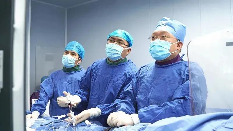 胸闷气短下肢水肿是什么原因,胸闷心悸下肢水肿出现的原因