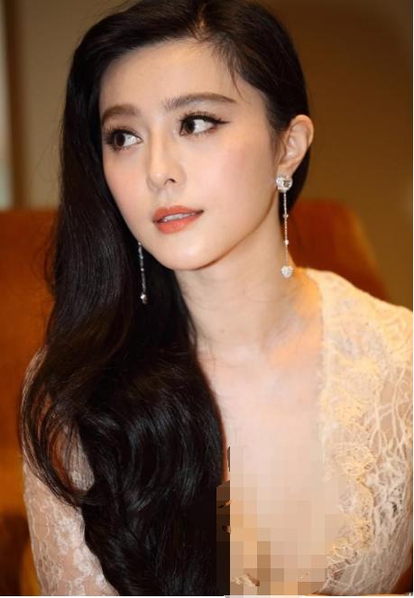 范冰冰秀身材,范冰冰惊艳迷人变装视频