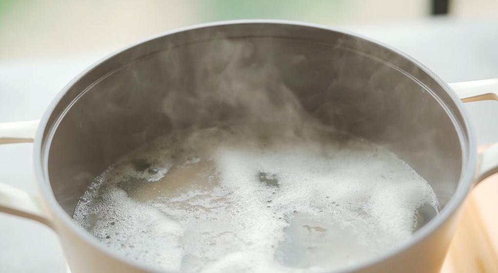 盐水鸭腿南京特产正宗,南京老字号正宗盐水鸭腿