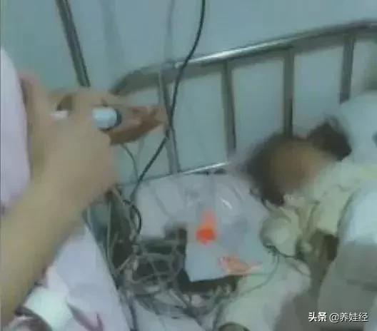 8岁女童被捅后续,17岁少女上学路上被人捅伤事例