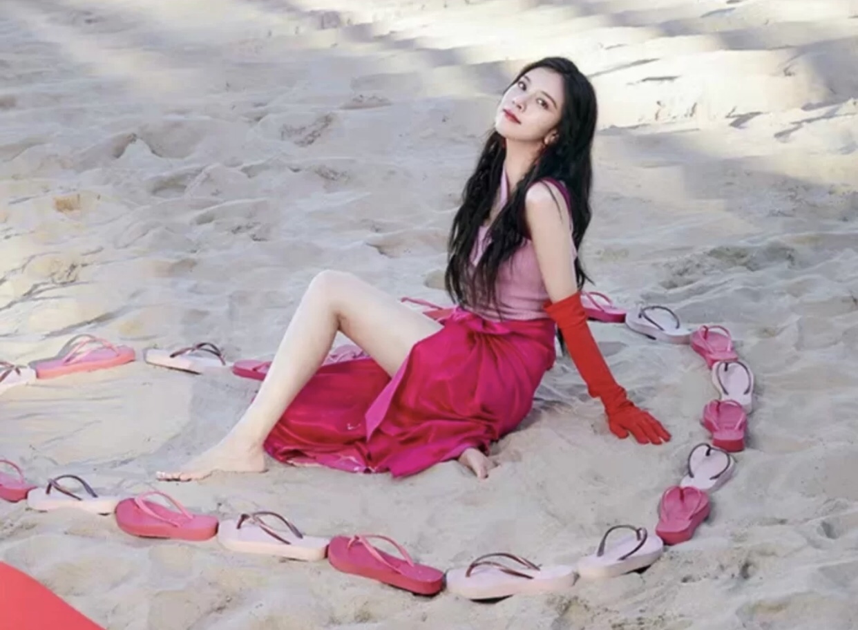 背心另类穿法,镂空背心搭配怎么变外搭