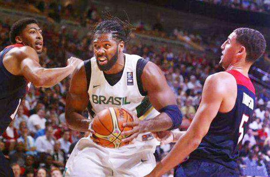 姚明最后一位老将的坚持,姚明同期篮球队员